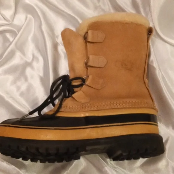 Vintage Sorel Men's Caribou made in Canada Kaufman Waterproof Winter Boots - Picture 9 of 15
